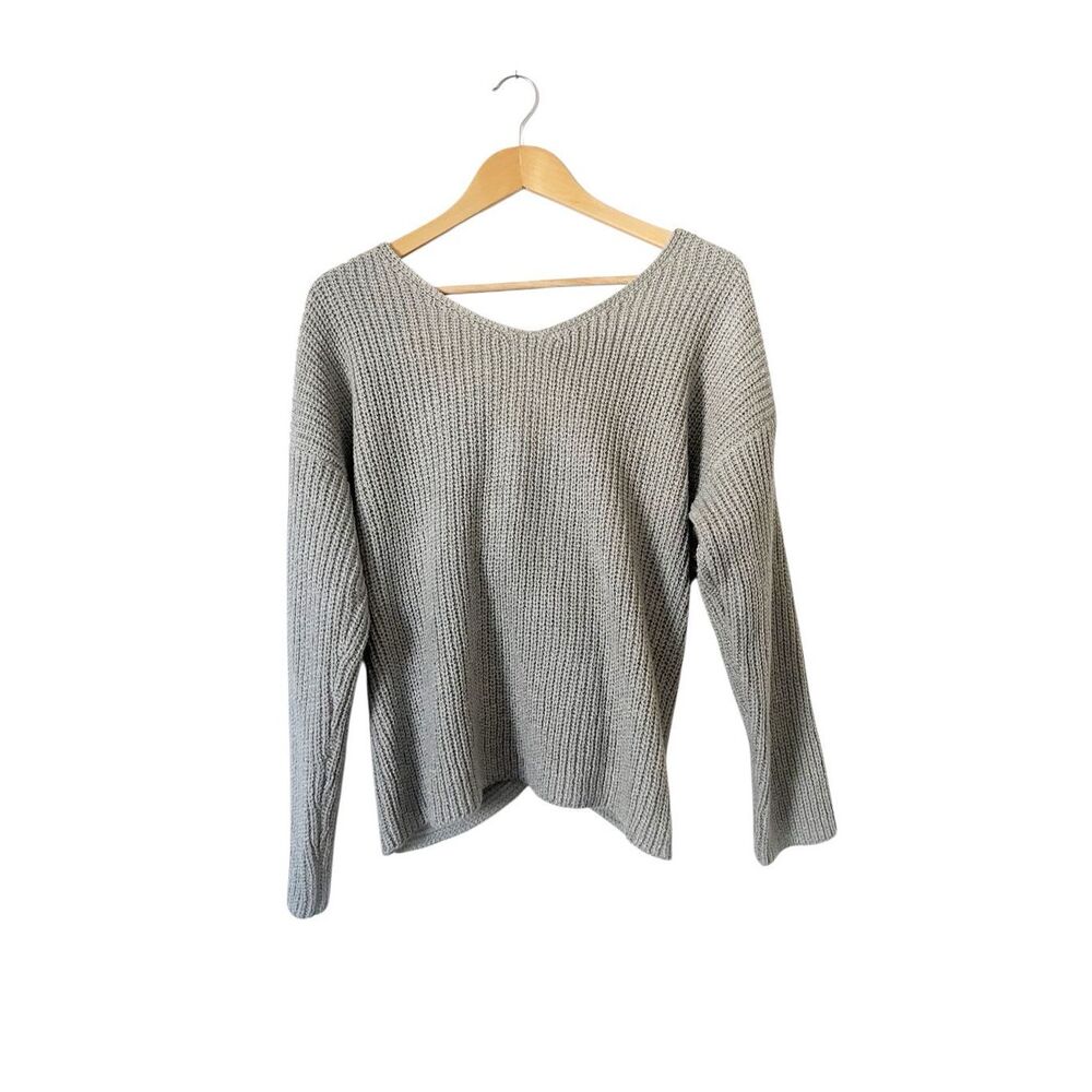 ASTR the Label Gray Knit Long Sleeve Pullover V- Neck Sweater Size Large